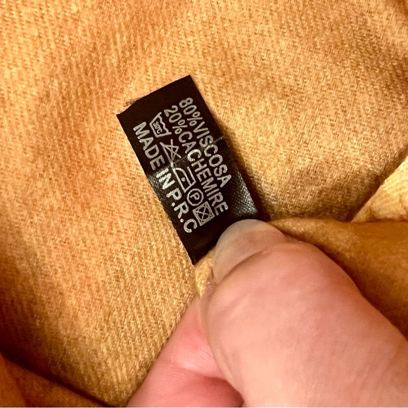 NIB Cashmere-feel Large Fringed Scarf (26 x 76) Gustav Klimt Tree of Life Print - Picture 10 of 10